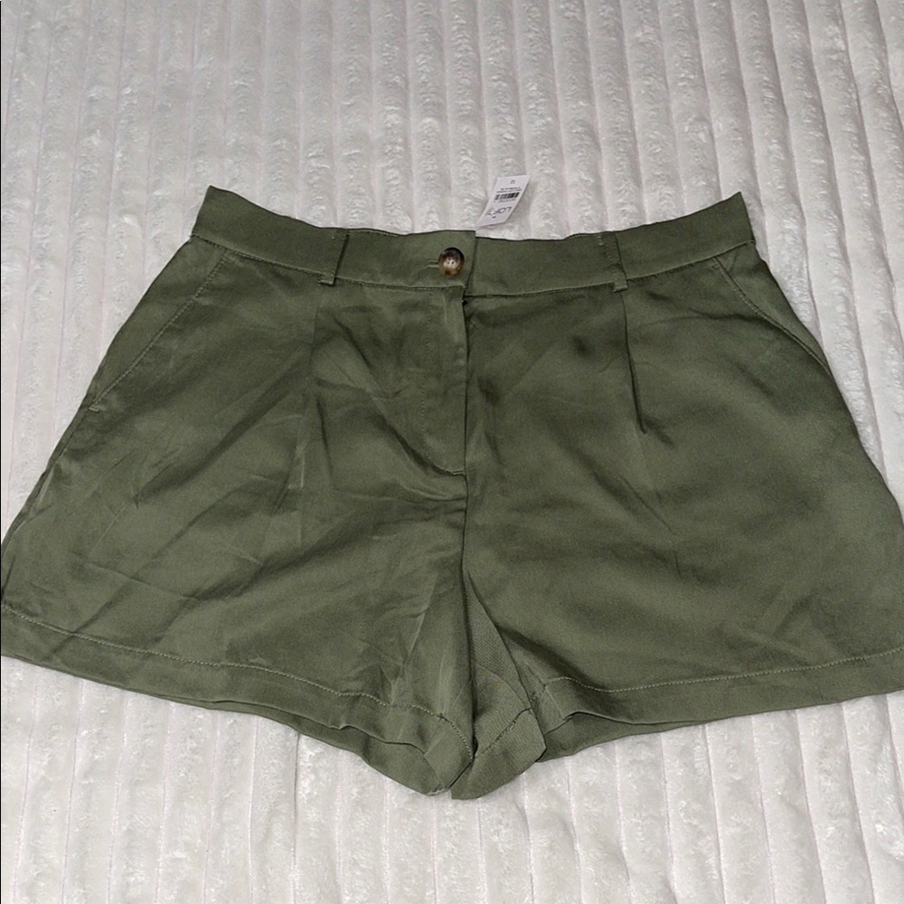 Loft Green Shorts NWT | Size 12